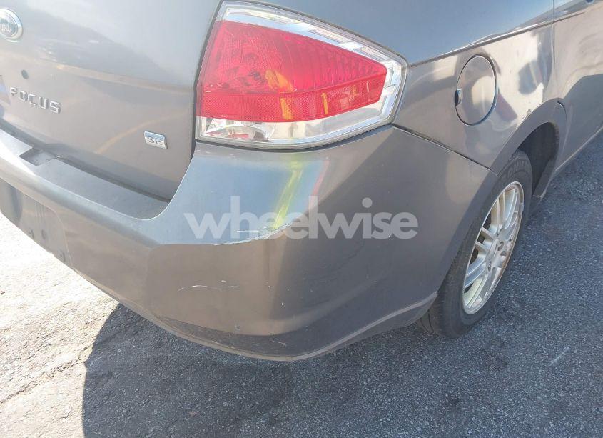 Photo 6 of 2009 Ford Focus SE (VIN 1FAHP35N99W221780)