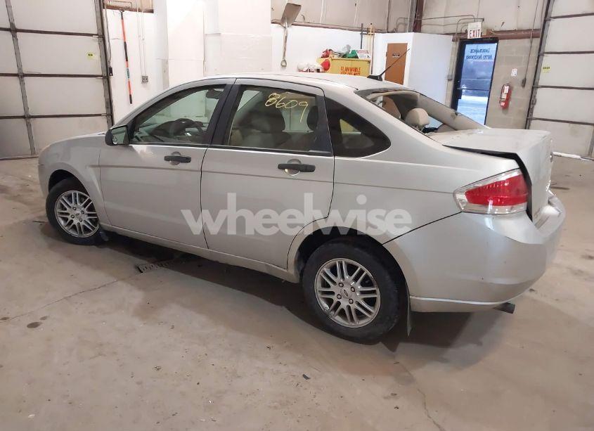 Photo 3 of 2009 Ford Focus SE (VIN 1FAHP35N99W241902)