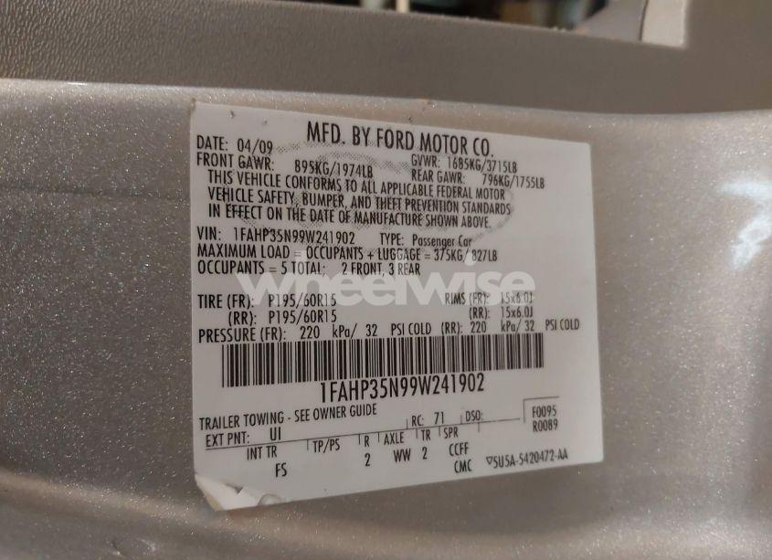 Photo 9 of 2009 Ford Focus SE (VIN 1FAHP35N99W241902)