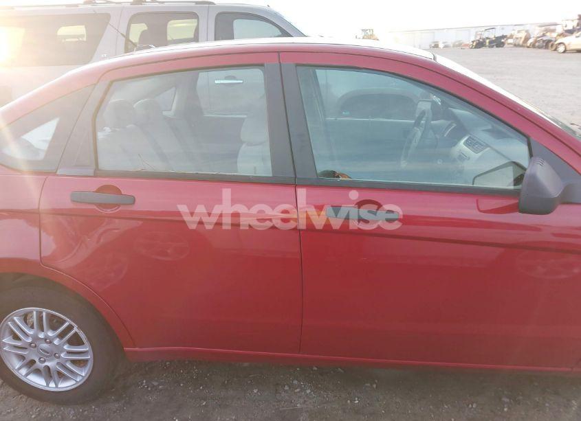 Photo 12 of 2009 Ford Focus SE (VIN 1FAHP35N99W268078)