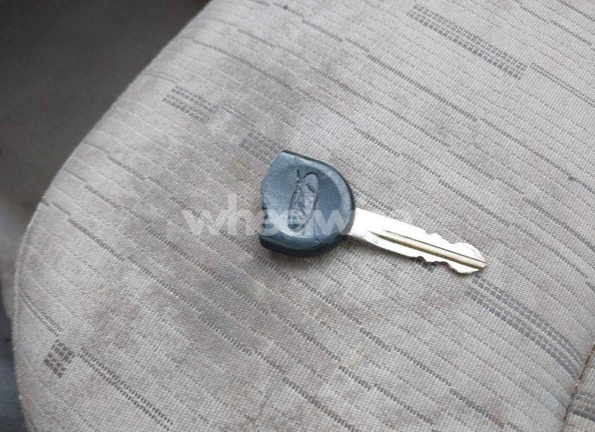 Photo 11 of 2009 Ford Focus SE (VIN 1FAHP35N99W270400)