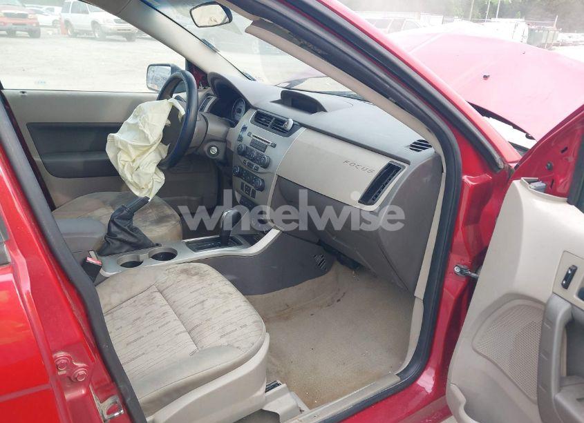 Photo 5 of 2009 Ford Focus SE (VIN 1FAHP35N99W270400)