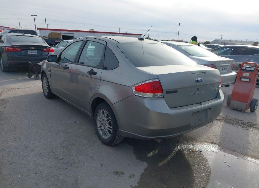 Photo 3 of 2008 Ford Focus SE/SES (VIN 1FAHP35NX8W107639)