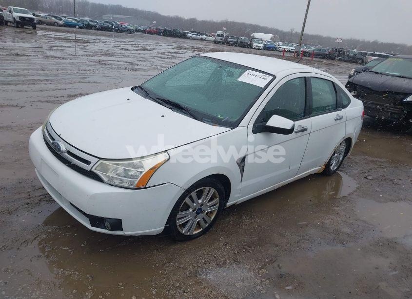 Photo 2 of 2008 Ford Focus SE/SES (VIN 1FAHP35NX8W111609)