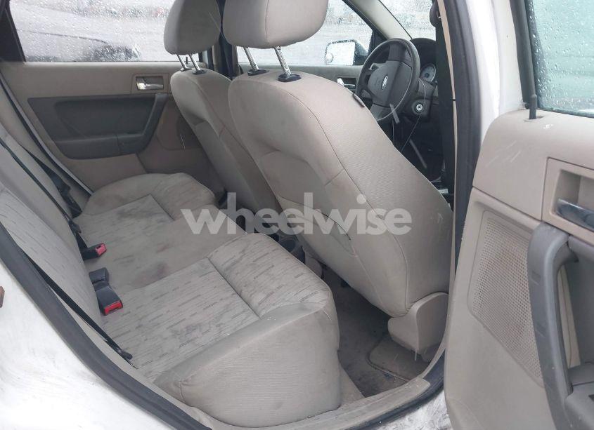 Photo 8 of 2008 Ford Focus SE/SES (VIN 1FAHP35NX8W111609)