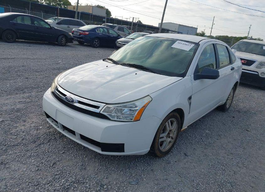 Photo 2 of 2008 Ford Focus SE/SES (VIN 1FAHP35NX8W142908)