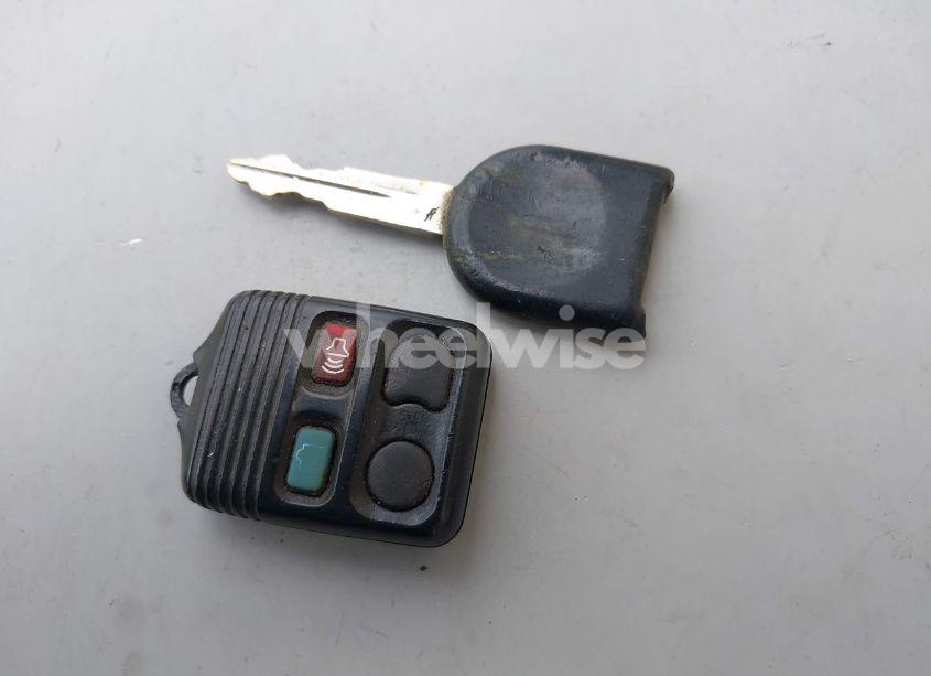 Photo 11 of 2008 Ford Focus SE/SES (VIN 1FAHP35NX8W158591)