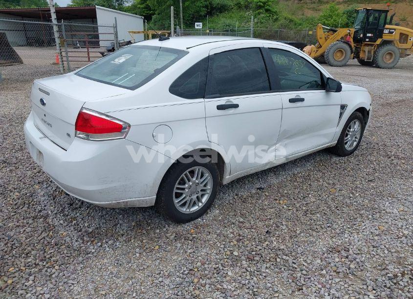 Photo 4 of 2008 Ford Focus SE/SES (VIN 1FAHP35NX8W158591)