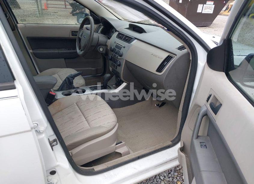 Photo 5 of 2008 Ford Focus SE/SES (VIN 1FAHP35NX8W158591)