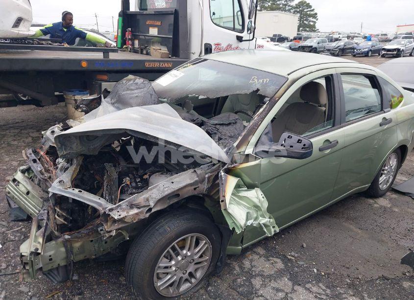 Photo 2 of 2008 Ford Focus SE/SES (VIN 1FAHP35NX8W182891)