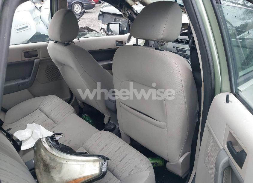 Photo 8 of 2008 Ford Focus SE/SES (VIN 1FAHP35NX8W182891)