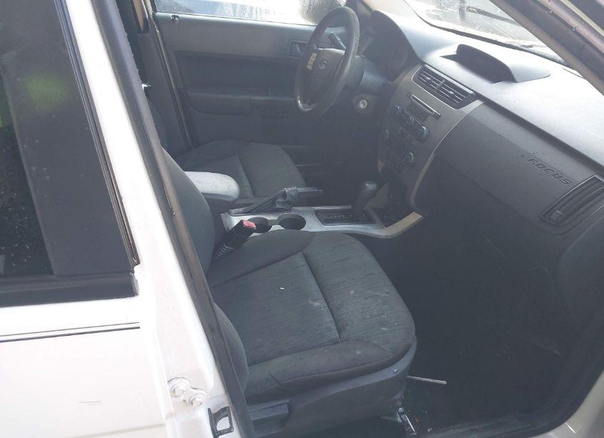 Photo 5 of 2008 Ford Focus SE/SES (VIN 1FAHP35NX8W273949)