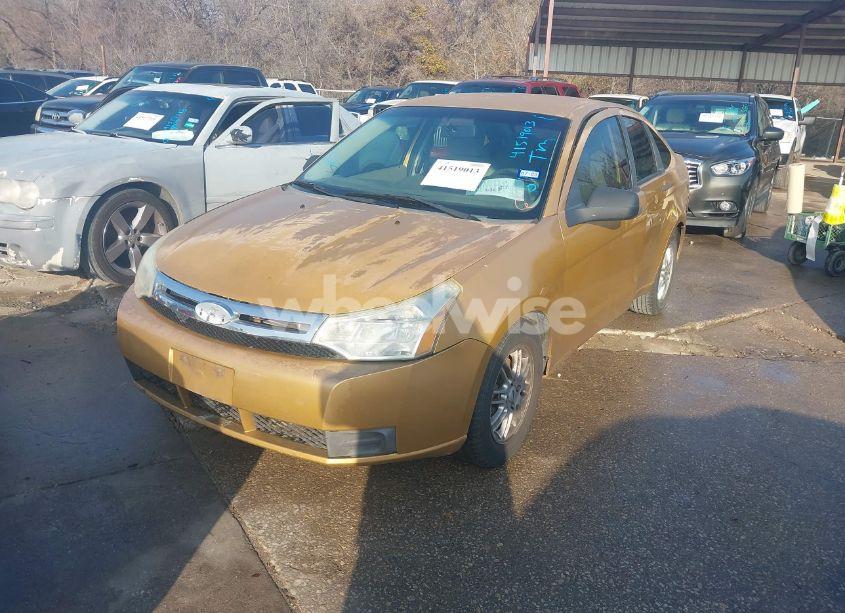 Photo 2 of 2009 Ford Focus SE (VIN 1FAHP35NX9W120800)