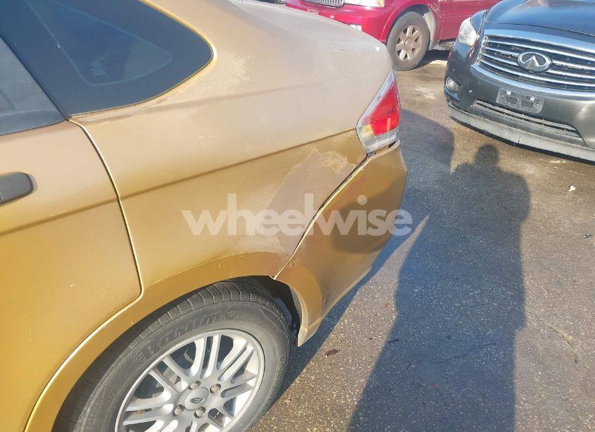 Photo 6 of 2009 Ford Focus SE (VIN 1FAHP35NX9W120800)