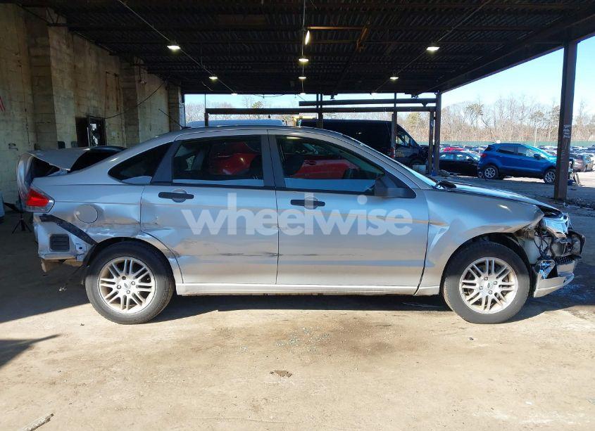 Photo 13 of 2009 Ford Focus SE (VIN 1FAHP35NX9W138763)