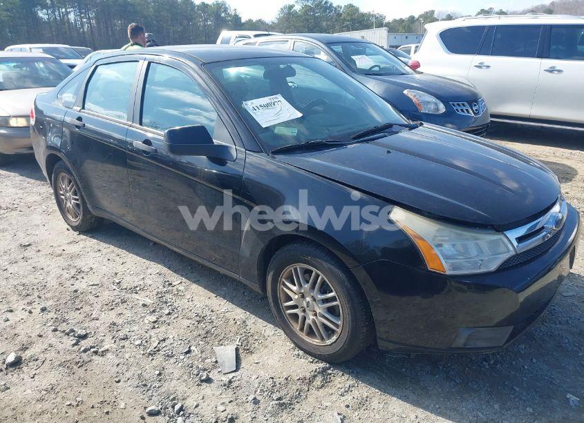 2009 Ford Focus SE (VIN 1FAHP35NX9W193990) main photo