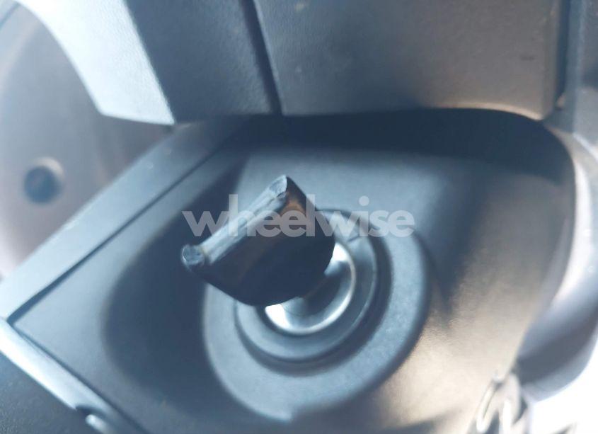 Photo 11 of 2009 Ford Focus SE (VIN 1FAHP35NX9W193990)