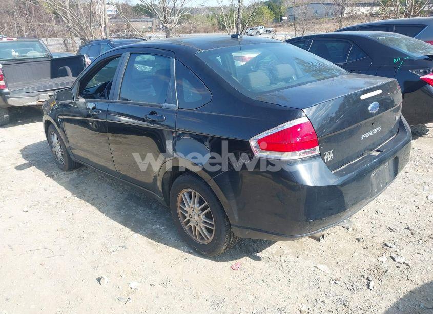 Photo 3 of 2009 Ford Focus SE (VIN 1FAHP35NX9W193990)