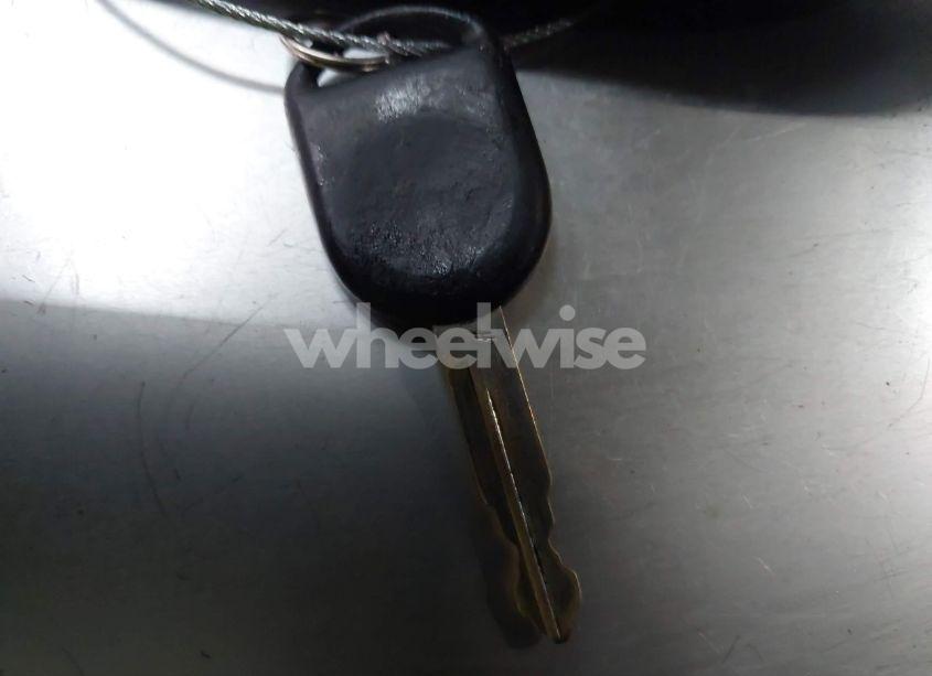 Photo 11 of 2009 Ford Focus SE (VIN 1FAHP35NX9W196873)