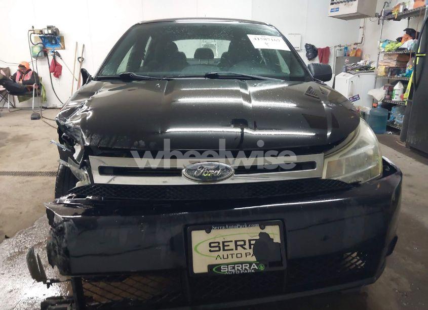 Photo 13 of 2009 Ford Focus SE (VIN 1FAHP35NX9W196873)