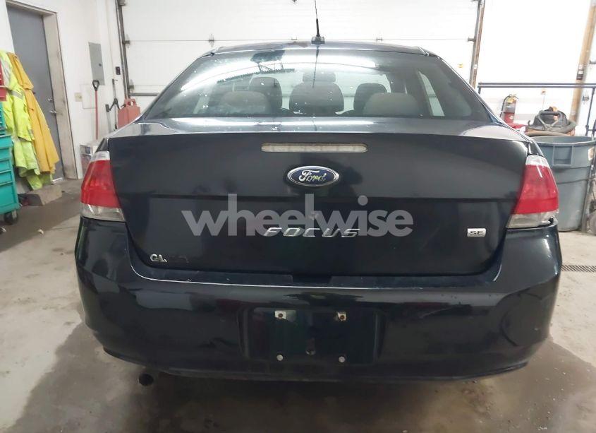 Photo 17 of 2009 Ford Focus SE (VIN 1FAHP35NX9W196873)