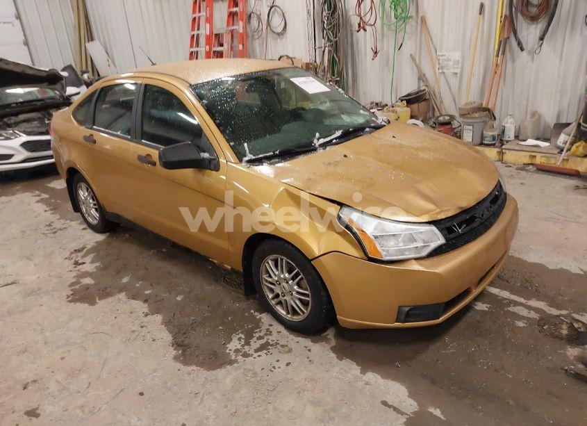 2009 Ford Focus SE (VIN 1FAHP35NX9W198090) main photo