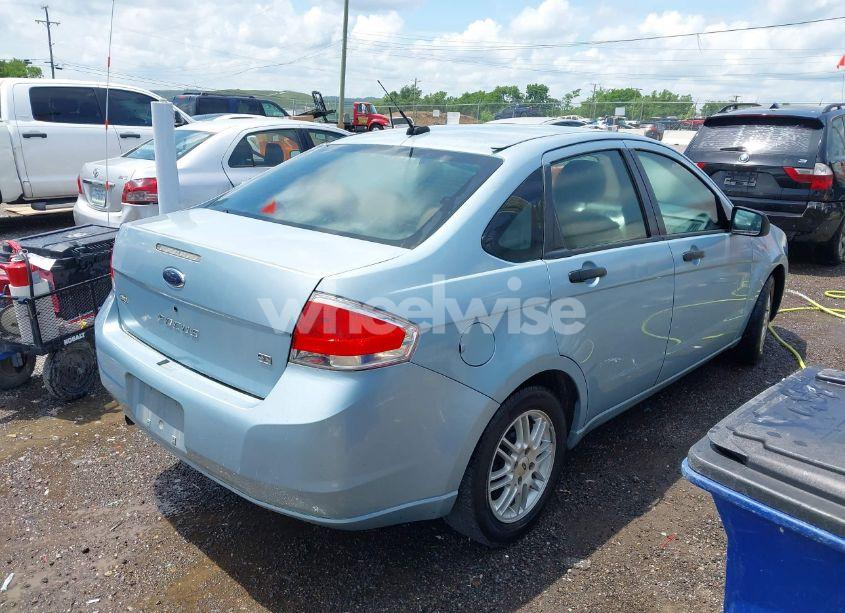 Photo 4 of 2009 Ford Focus SE (VIN 1FAHP35NX9W203076)