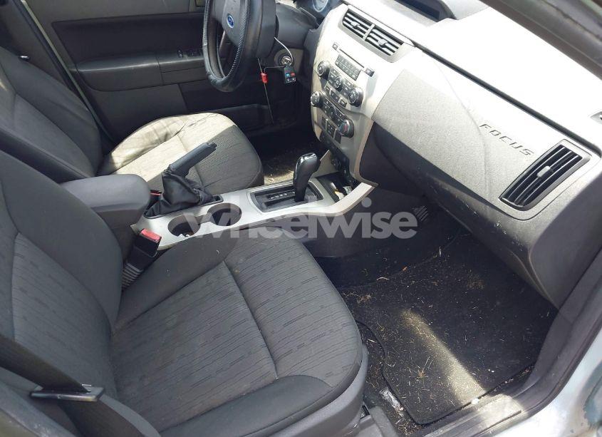 Photo 5 of 2009 Ford Focus SE (VIN 1FAHP35NX9W203076)