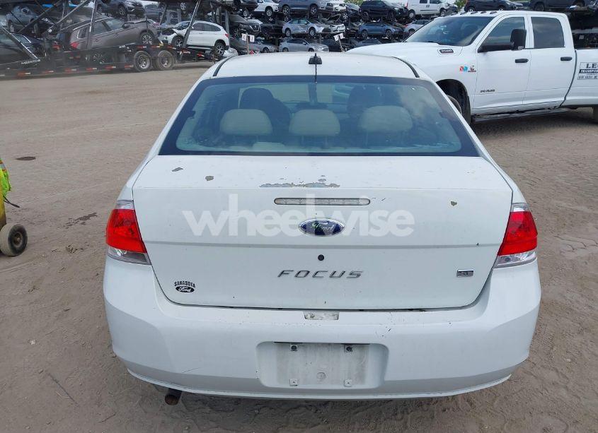 Photo 16 of 2009 Ford Focus SE (VIN 1FAHP35NX9W203482)