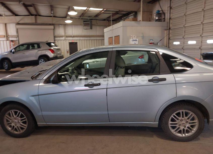 Photo 13 of 2009 Ford Focus SE (VIN 1FAHP35NX9W206608)