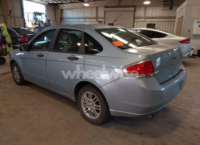 Photo 3 of 2009 Ford Focus SE (VIN 1FAHP35NX9W206608)
