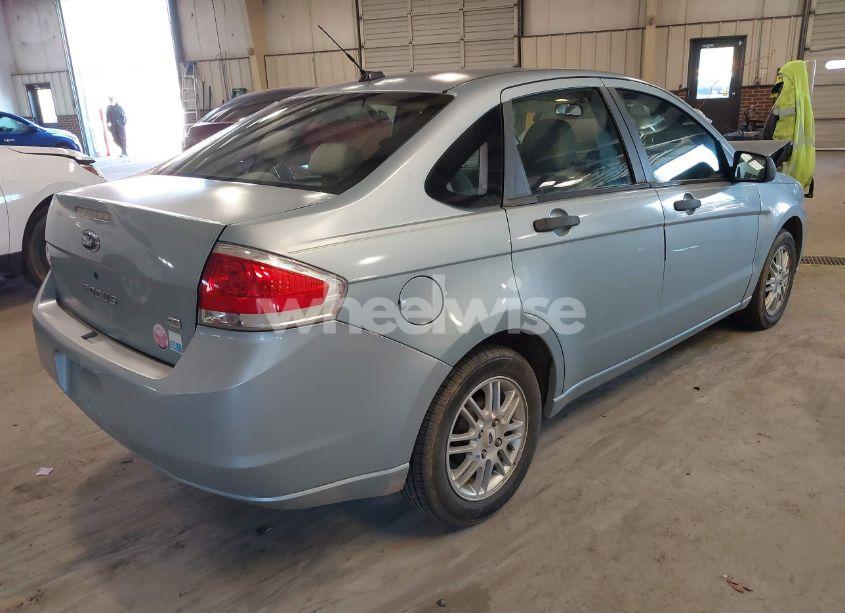 Photo 4 of 2009 Ford Focus SE (VIN 1FAHP35NX9W206608)