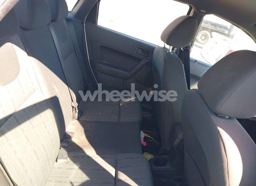 Photo 8 of 2009 Ford Focus SE (VIN 1FAHP35NX9W220606)