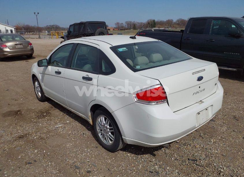 Photo 3 of 2009 Ford Focus SE (VIN 1FAHP35NX9W222968)