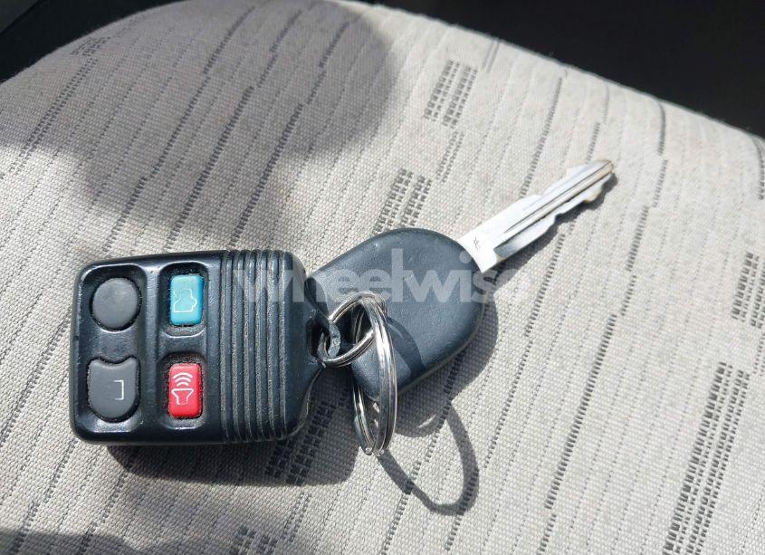 Photo 11 of 2009 Ford Focus SE (VIN 1FAHP35NX9W234148)