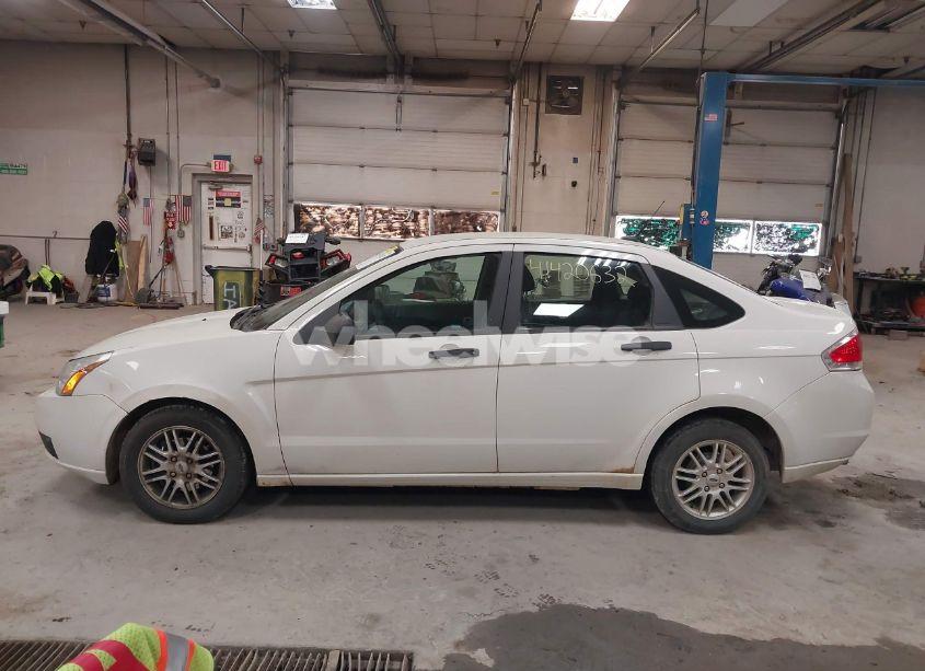 Photo 12 of 2009 Ford Focus SE (VIN 1FAHP35NX9W253248)