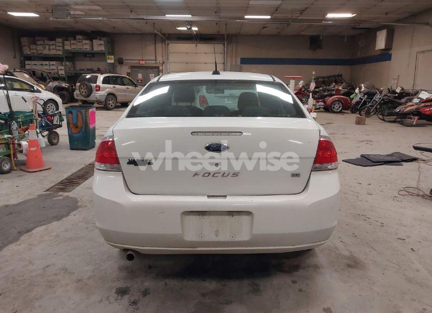 Photo 15 of 2009 Ford Focus SE (VIN 1FAHP35NX9W253248)