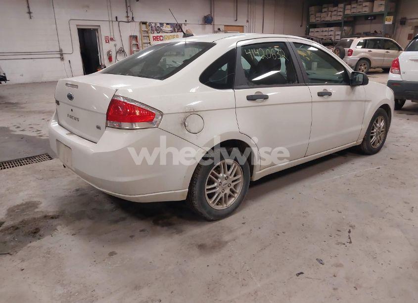 Photo 4 of 2009 Ford Focus SE (VIN 1FAHP35NX9W253248)