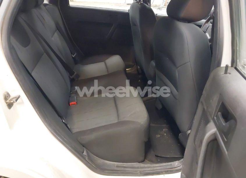 Photo 8 of 2009 Ford Focus SE (VIN 1FAHP35NX9W253248)