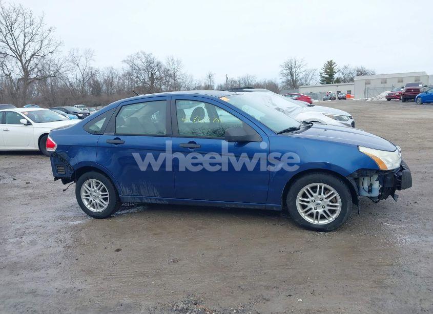 Photo 14 of 2009 Ford Focus SE (VIN 1FAHP35NX9W267344)