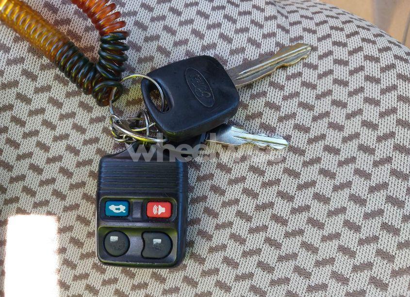 Photo 11 of 2004 Ford Focus SE (VIN 1FAHP36334W177443)