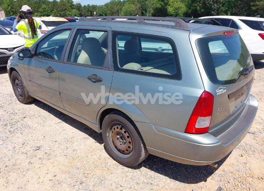 Photo 3 of 2004 Ford Focus SE (VIN 1FAHP36334W177443)