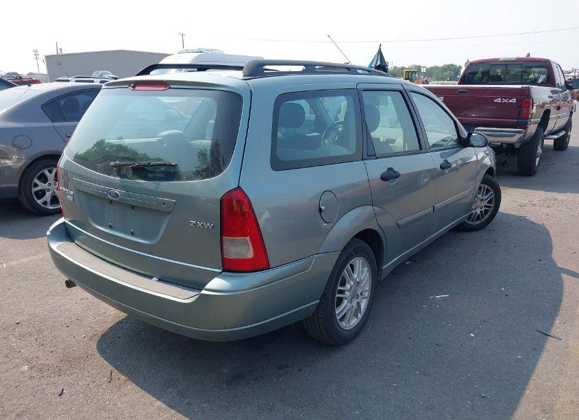 Photo 4 of 2005 Ford Focus ZXW (VIN 1FAHP36N05W239884)