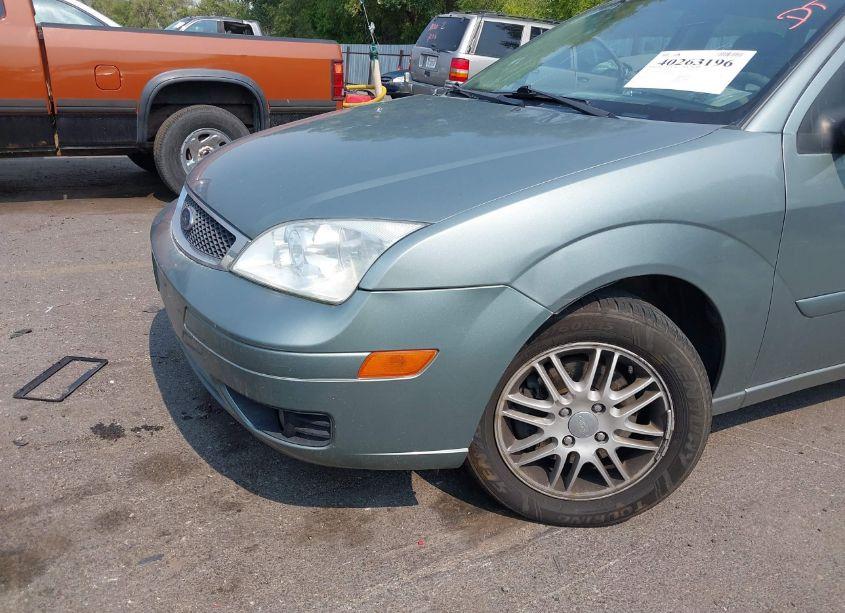 Photo 6 of 2005 Ford Focus ZXW (VIN 1FAHP36N05W239884)