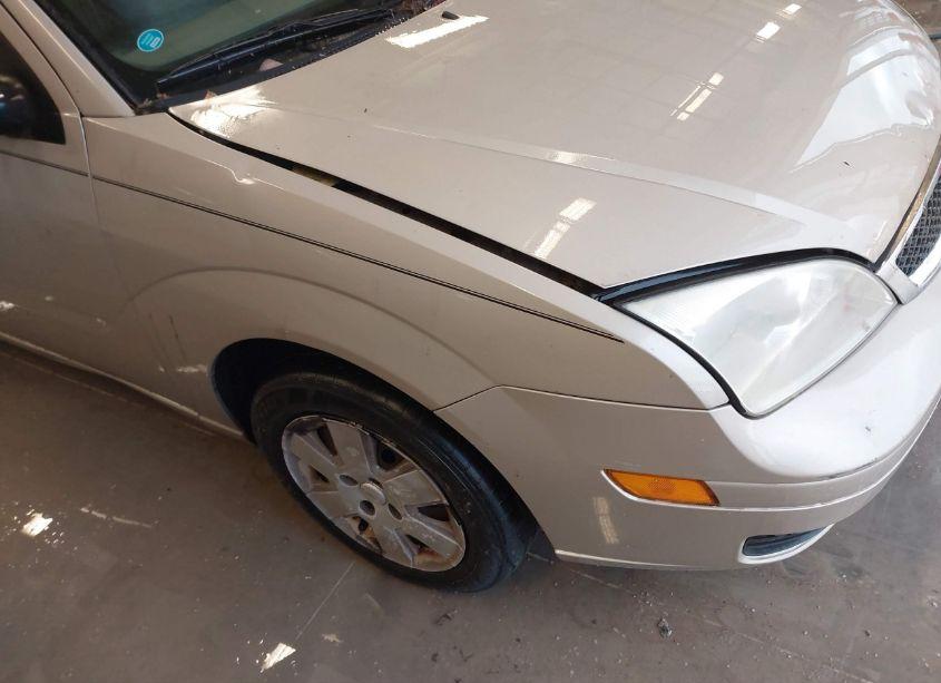 Photo 13 of 2006 Ford Focus ZXW (VIN 1FAHP36N16W190941)