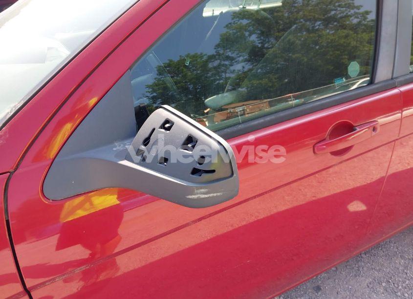 Photo 17 of 2009 Ford Focus SES (VIN 1FAHP36N19W109277)