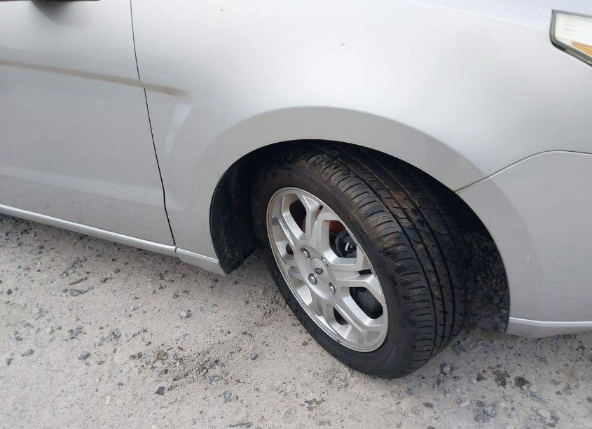 Photo 16 of 2009 Ford Focus SES (VIN 1FAHP36N19W119422)