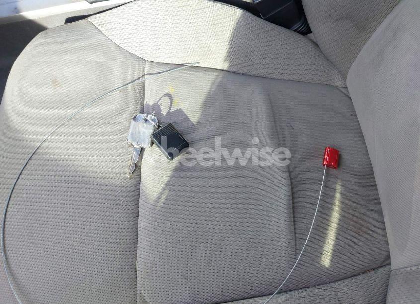 Photo 11 of 2009 Ford Focus SES (VIN 1FAHP36N29W120465)