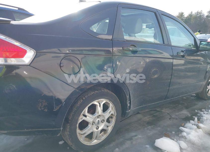 Photo 6 of 2009 Ford Focus SES (VIN 1FAHP36N29W120465)