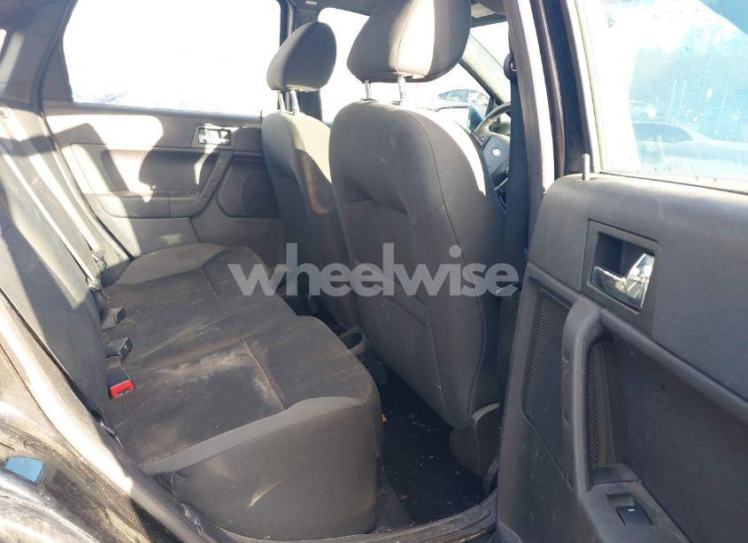 Photo 8 of 2009 Ford Focus SES (VIN 1FAHP36N29W150498)